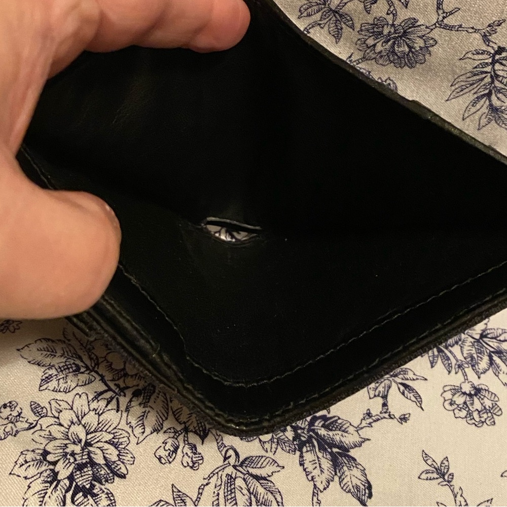 Gucci Jackie GG Black Canvas Compact Wallet w/Gunmetal Hardware - Picture 7 of 15